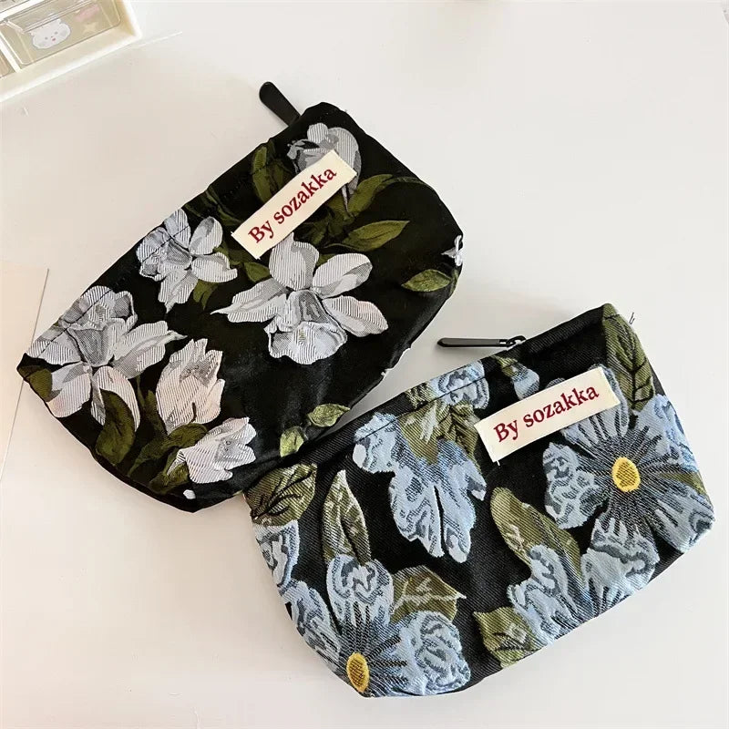 Korean Style 3D Flower Printed Makeup Bag for Women Small Cosmetic Bag Make Up Brushes Lipsticks Storage Bag Cute Pencil Case