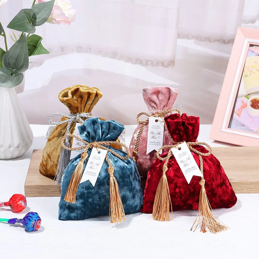 Fashion Velvet Candy Box Gift Bags Portable Velvet Cloth Drawstring Tassel Pocket Wedding Party Candy Pouches