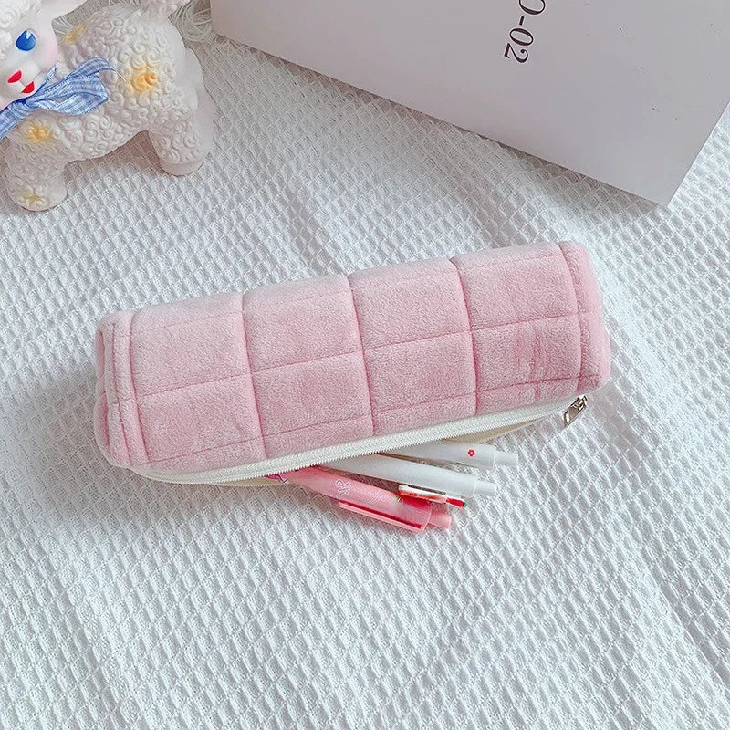 Zipper Large Solid Color Cosmetic Bag Cute Plush Makeup Bag for Women Travel Make Up Toiletry Bag Washing Pouch Plush Pen Pouch