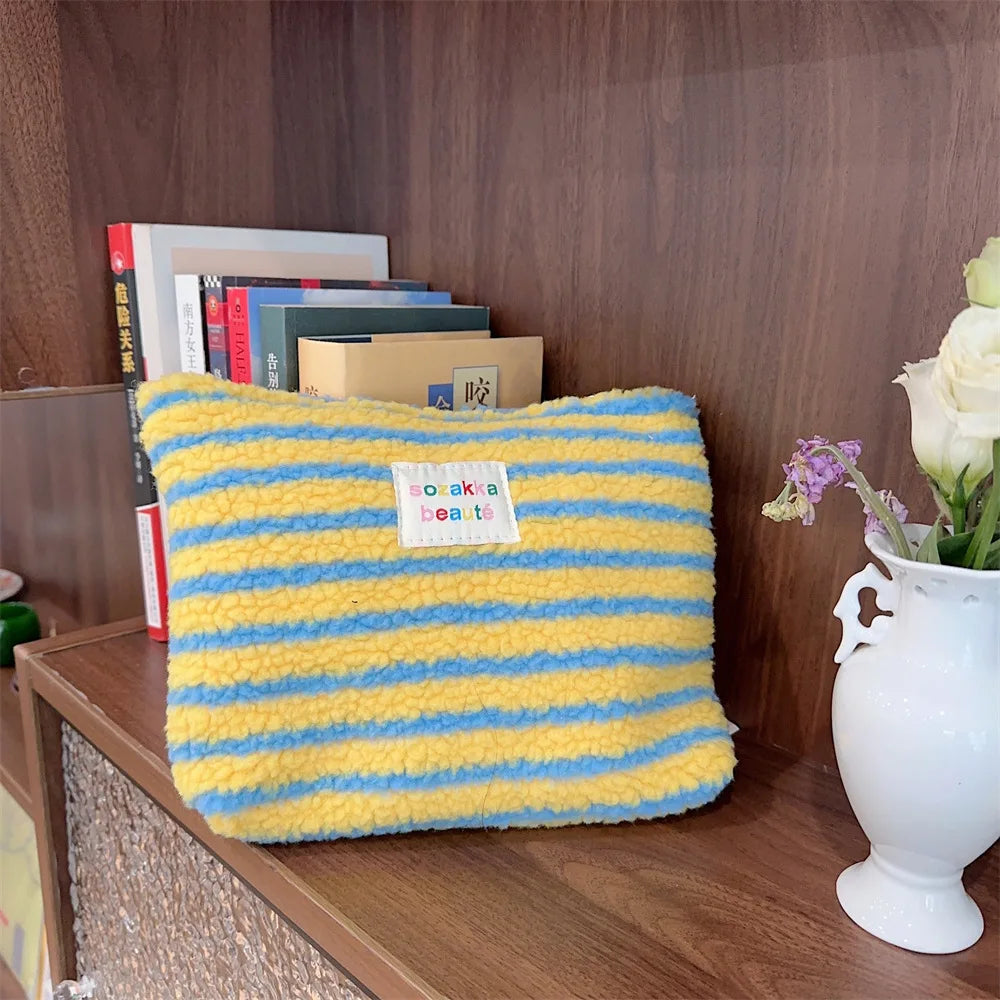 Fashion Retro Striped Clutch Bag Women Cosmetic Bag Plush Toiletry Bag Makeup Bags Makeup Pouch Case Travel Cosmetic Organizer