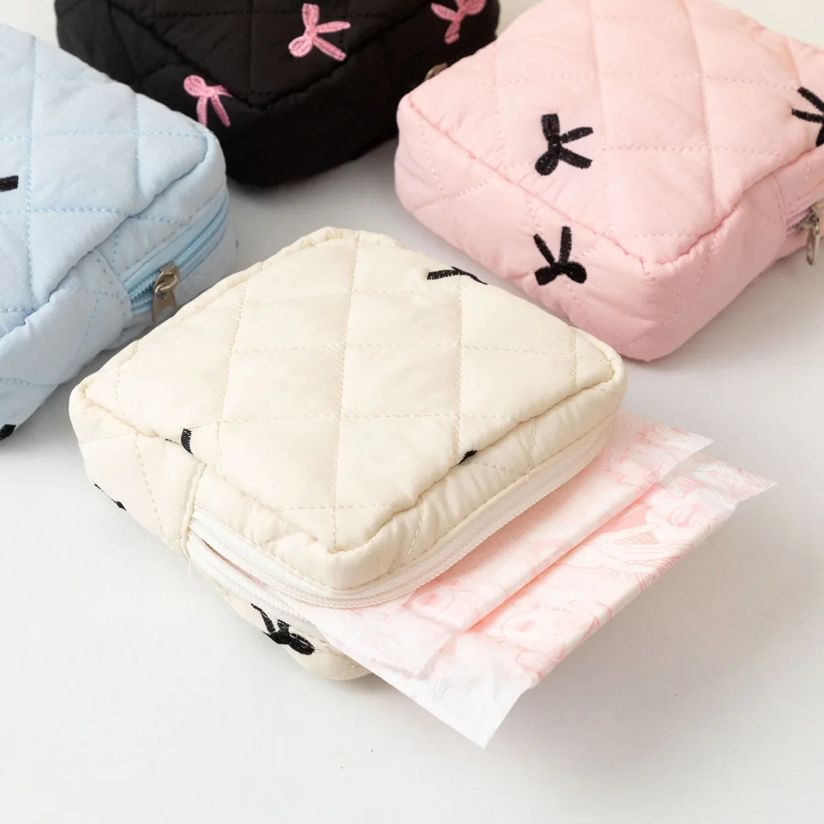 Candy Color Bow Canvas Lipstick Cosmetic Bag Cute Women's Makeup Bag Large Capacity Sanitary Napkins Storage Bag Tampon Pouch