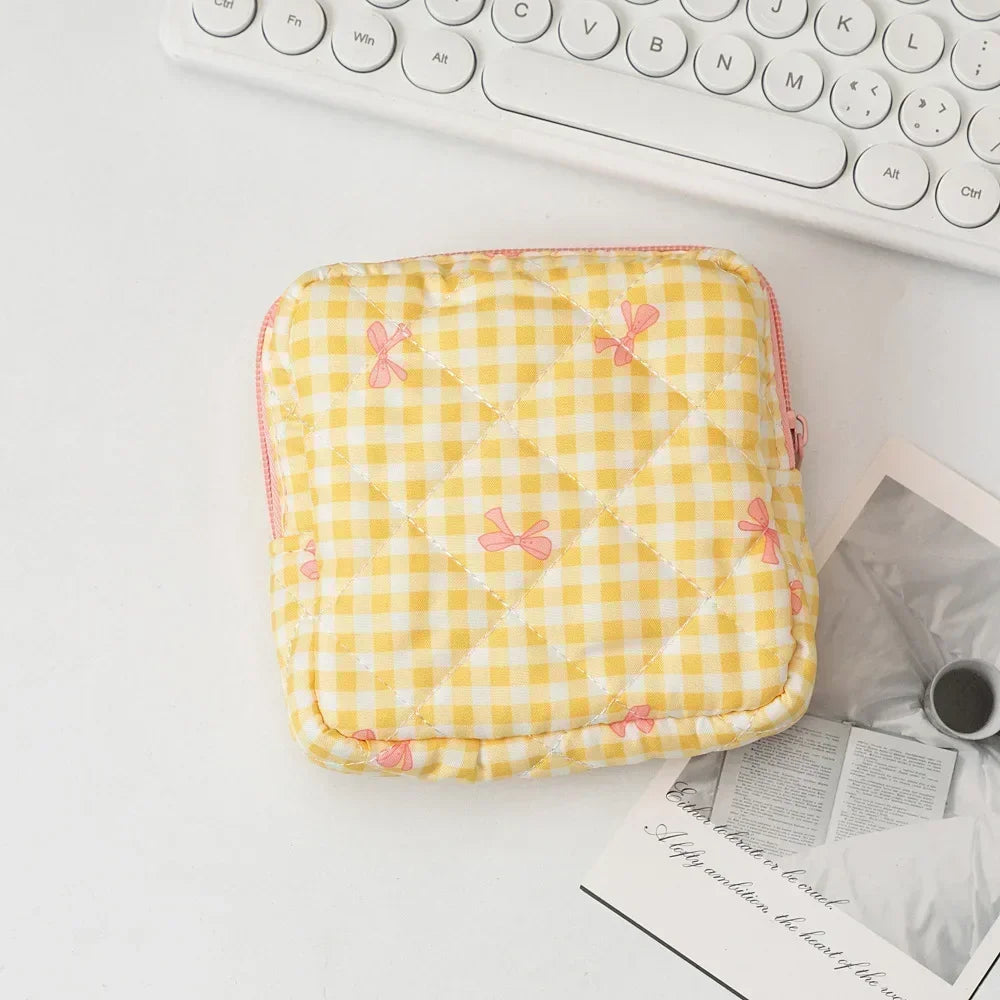 Korean Girls Heart Print Makeup Case Cute Women Zipper Square Mini Lipstick Cosmetic Bag Sanitary Napkin Storage Bags