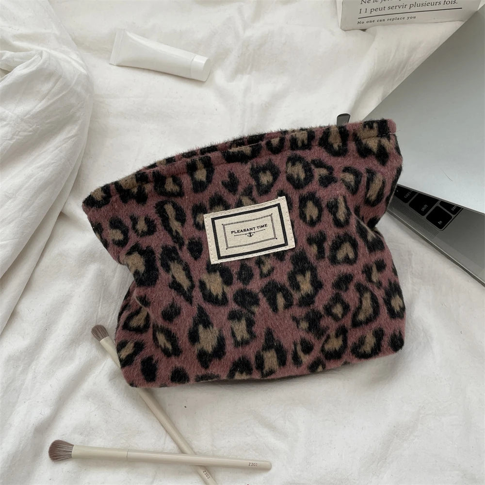 Fashion Leopard Print Makeup Bag Zipper Pouch Large Capacity Portable Toiletries Bag Cosmetic Bag for Women