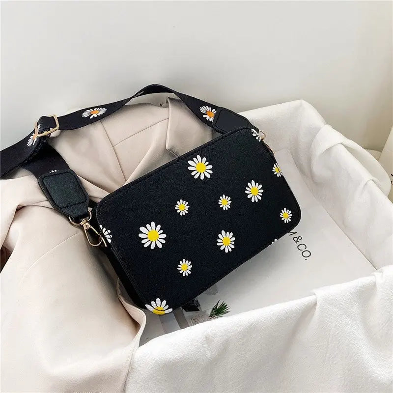 Daisy Pattern Women's Crossbody Shoulder Bag