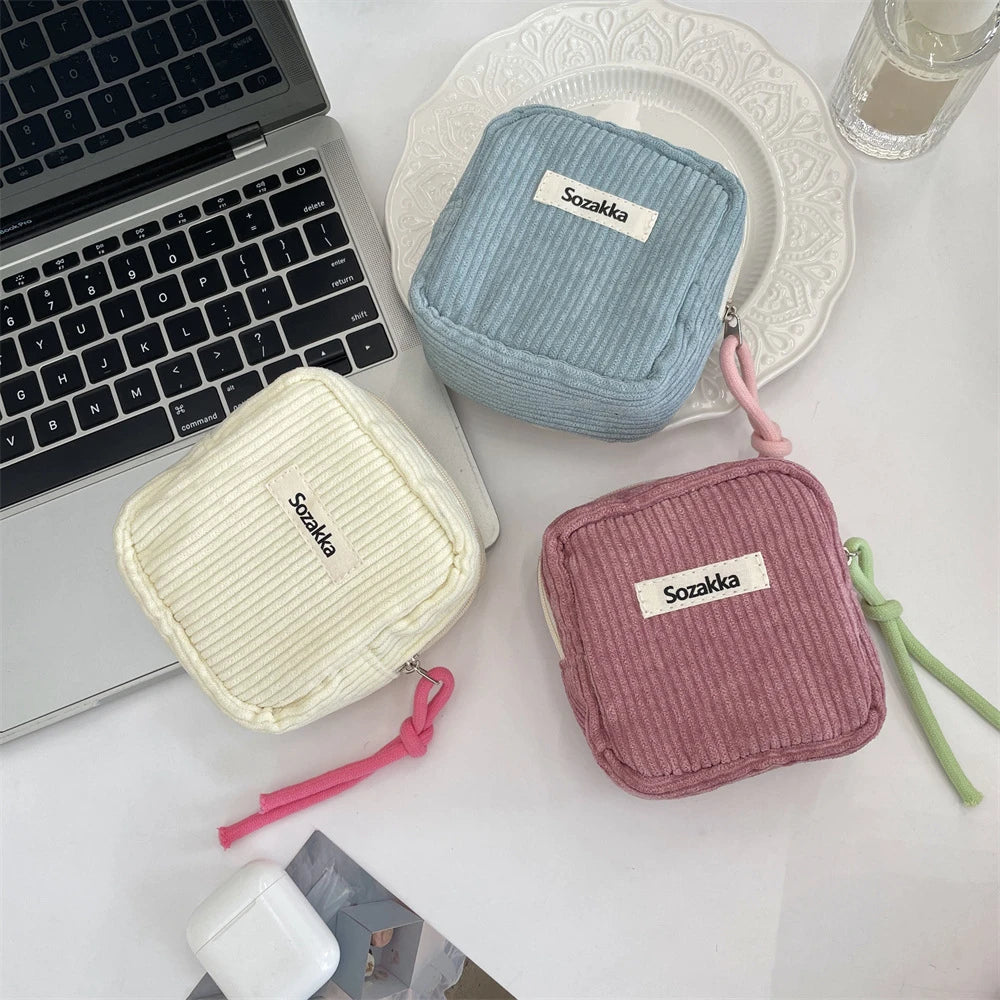 Kawaii Travel Small Cosmetic Lipstick Earphone Storage Bag Purse Women Portable Mini Makeup Handbags Wallet Pouch Bags Organizer