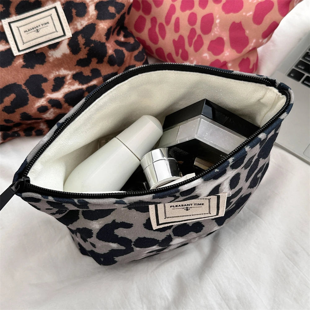 Leopard Print Makeup Bags for Women Large Travel Cosmetic Bag Organizer Case Lady Girls Make Up Case Necessaries Handbags Case