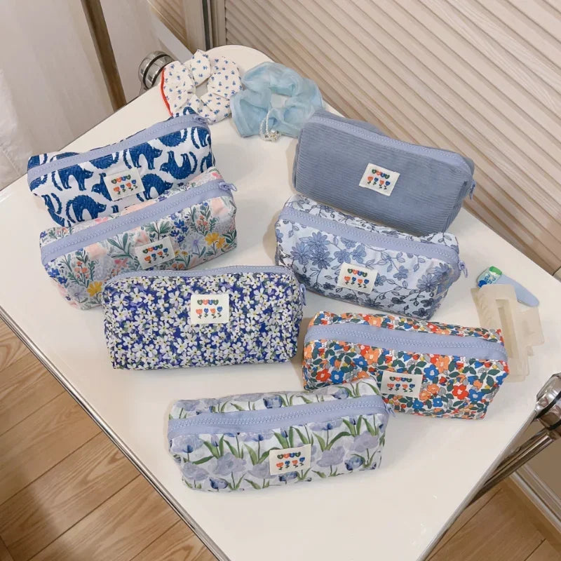 Fashion Blue Fresh Flower Make-up Bag Makeup Brush Organizer Cosmetic Storage Bag Student Large Capacity Pen Bag Pencil Pouch