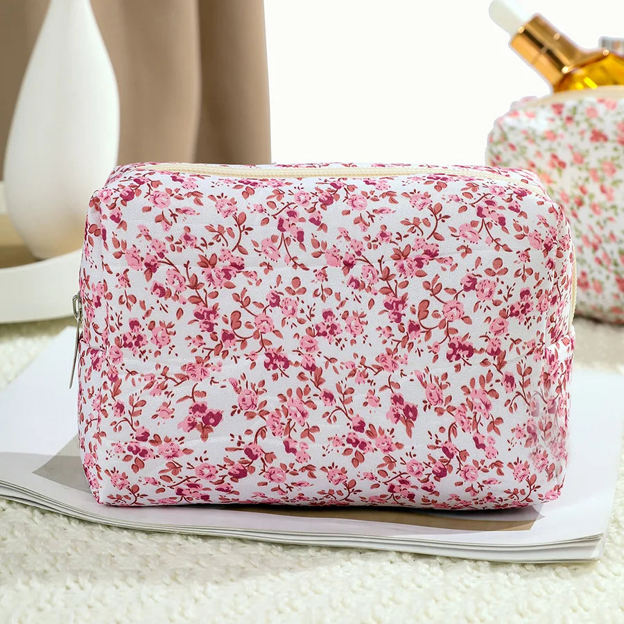 New Floral Ladies Travel Storage Bag Retro Flower Women's Cosmetic Bags Cute Girls Pencil Case Makeup Bag Handbags