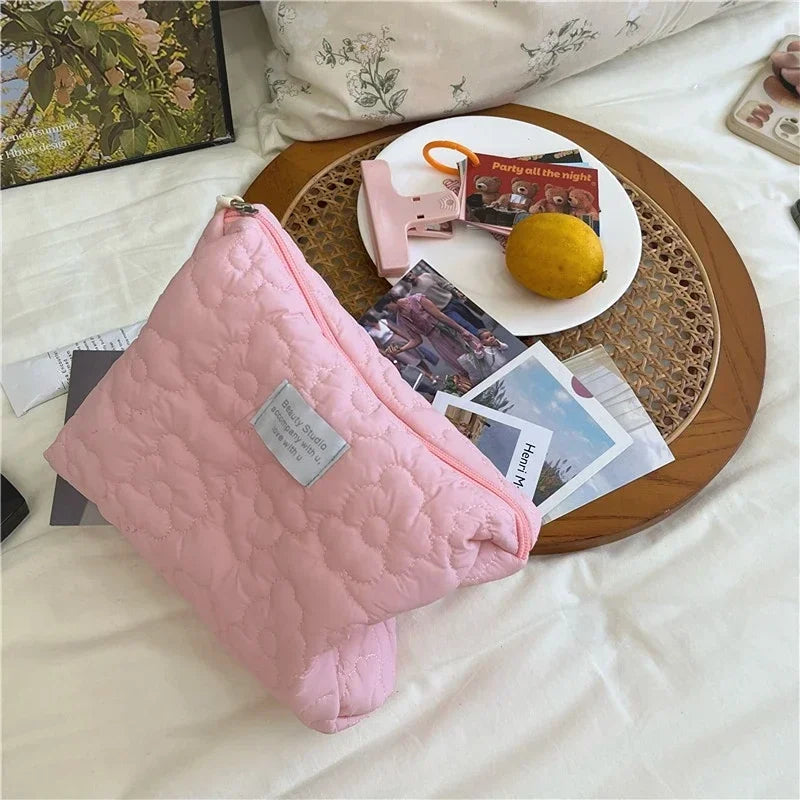 New Flower Pattern Women Makeup Bag Toiletries Cosmetic Organizer Zipper Bag Travel Wash Pouch Cosmetic Bag Female Make Up Bags