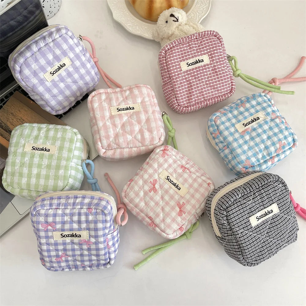 Mini Cute Plaid Square Cosmetic Bag Women Portable Earphones Lipstick Sanitary Napkins Storage Pouch Small Makeup Zipper Bags