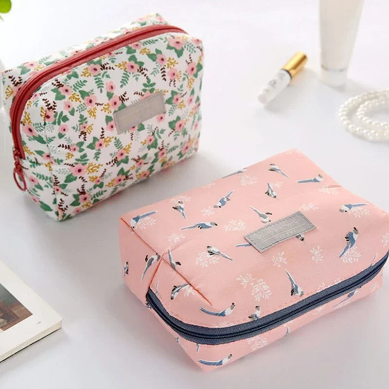 Cosmetic Storage Bag Mini Portable Toiletry Organizer Makeup Bag