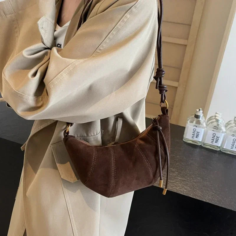 Velvet Shoulder Bag: Soft, Solid Color, Fashionable Crossbody Handbag