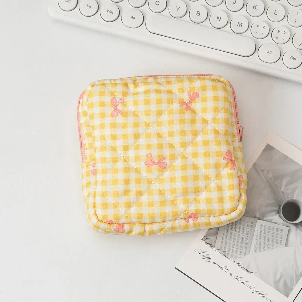 Cute Bow Women Mini Cosmetic Bag Sanitary Napkins Storage Bag Portable Tampon Holder Case Mini Makeup Lipstick Storage Bag Pouch