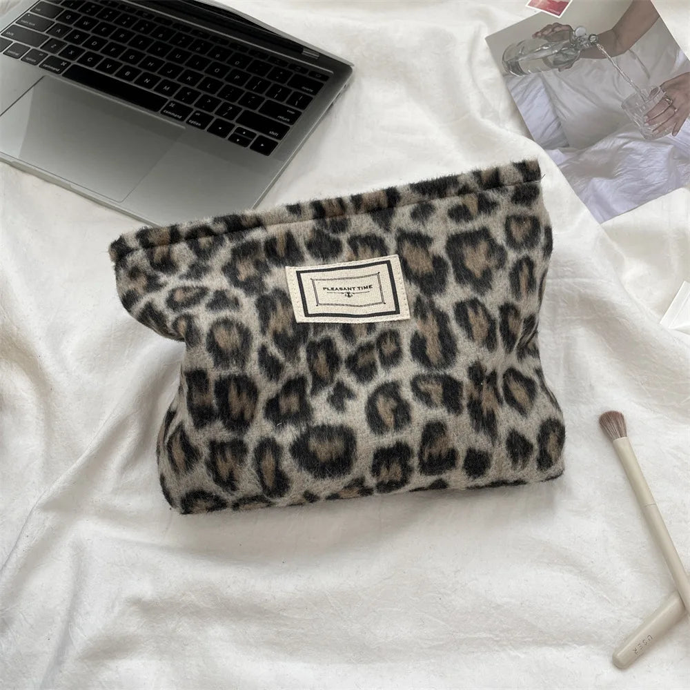 Fashion Leopard Print Makeup Bag Zipper Pouch Large Capacity Portable Toiletries Bag Cosmetic Bag for Women