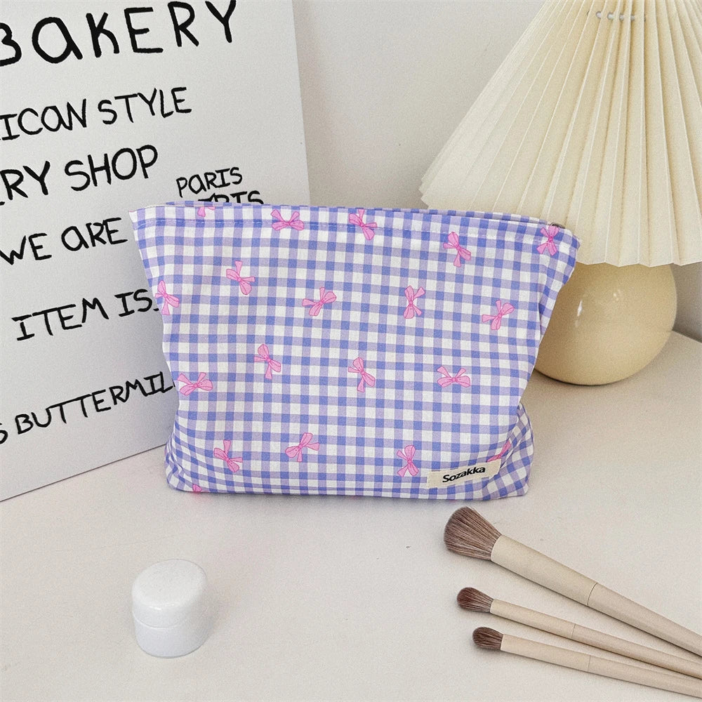 Women Makeup Pouch Plaid Bow Print Makeup Storage Bag Kawaii Makeup Bag Large Cosmetic Organizer Bag Clutch Handbag Beauty Case