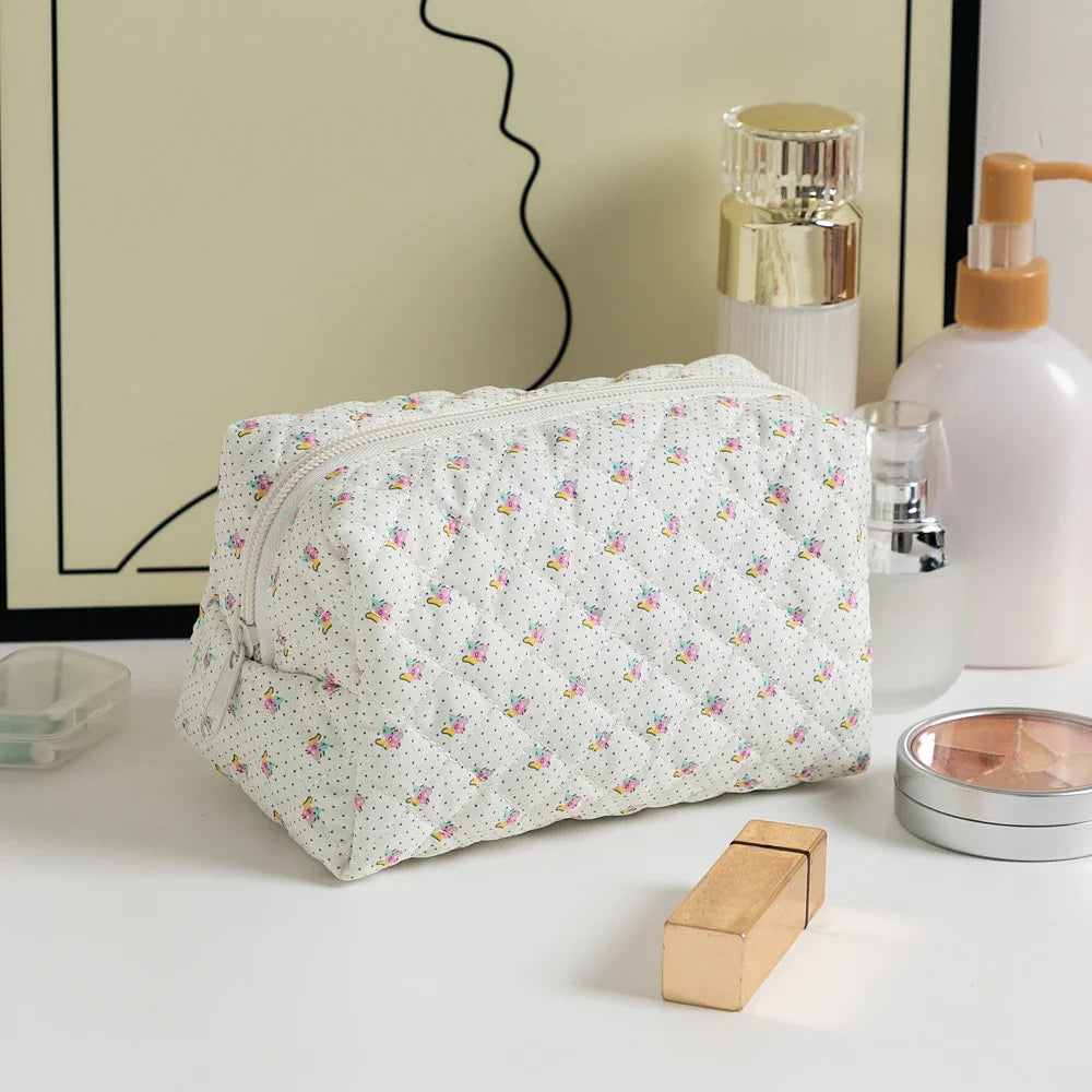 Fashion Flower Makeup Storage Bag Portable Travel Organizer Cosmetic Toiletry Pouch Cute Make Up Handbag Floral Bags