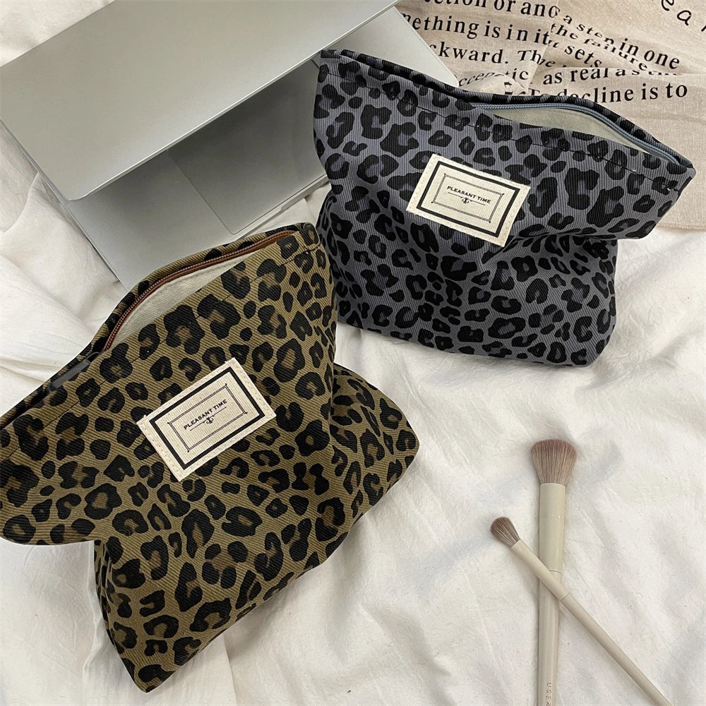 Fashion Leopard Print Makeup Bag Zipper Pouch Large Capacity Portable Toiletries Bag Cosmetic Bag for Women