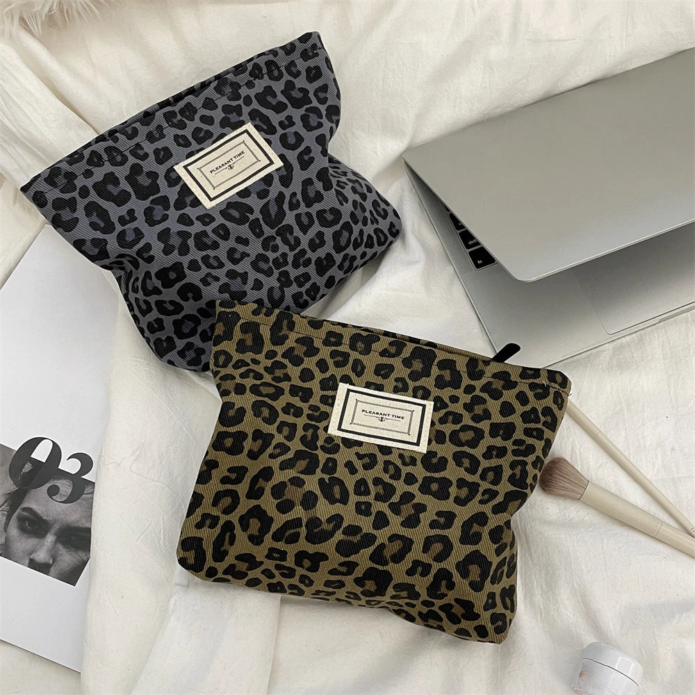 Fashion Leopard Print Makeup Bag Zipper Pouch Large Capacity Portable Toiletries Bag Cosmetic Bag for Women