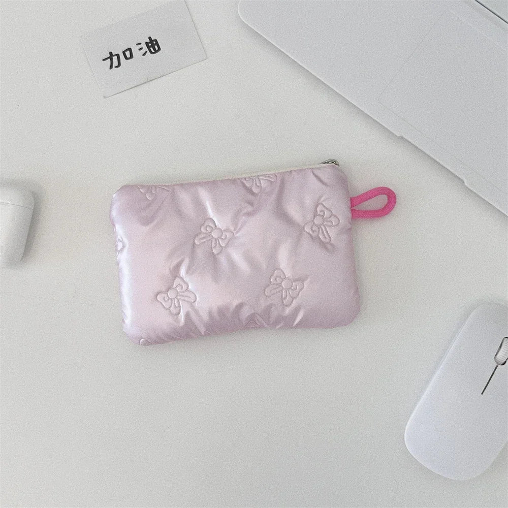 Love Bow Pattern Cosmetic Bag for Women Cute Pencil Case Waterpfroot Large Capacity Cosmetics Storage Bag Travel Wash Makeup Bag