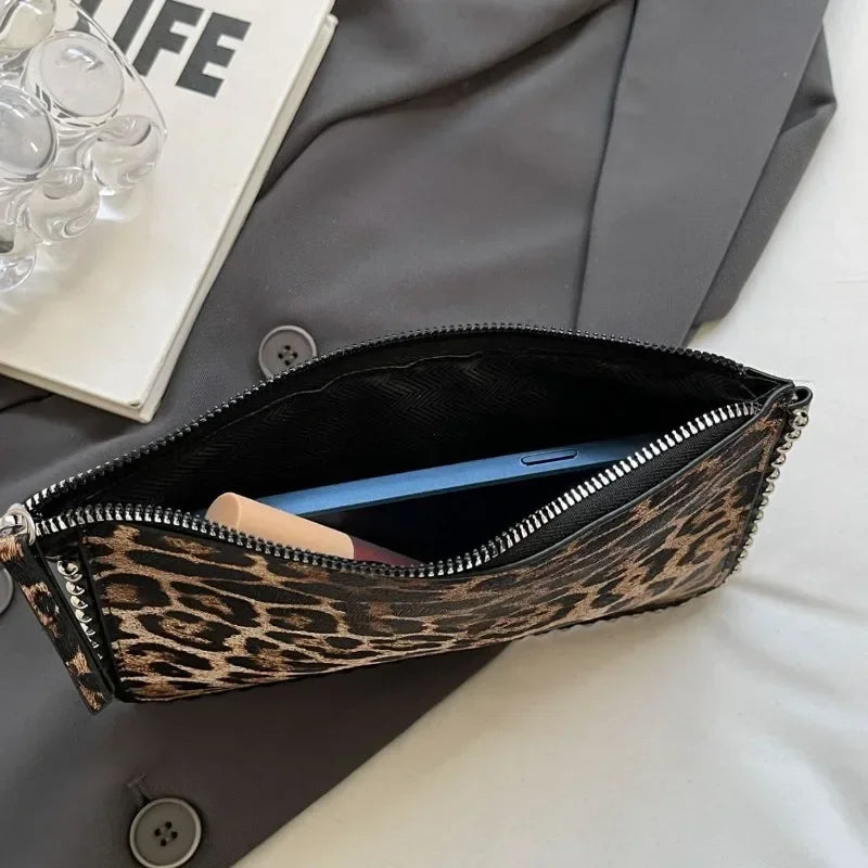 New Leopard Crossbody Bags For Women Fashion Chain Mobile Phone Purse Travel Vacation Shoulder Messenger Bag Sac A Main Female