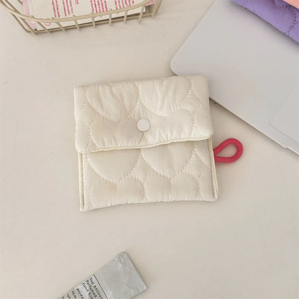 Candy Color Heart Shaped Cosmetic Bag Women Portable Earphones Lipstick Sanitary Napkins Storage Pouch Small Makeup Zipper Bags