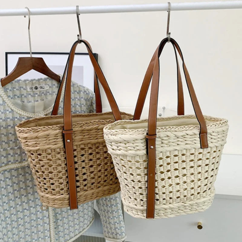 Summer Handwoven Straw Beach Women Tote Bags 2025 Vintage Hollow Out Basket Rattan Handbag Vacation Shoulder Bag New Beach Bag