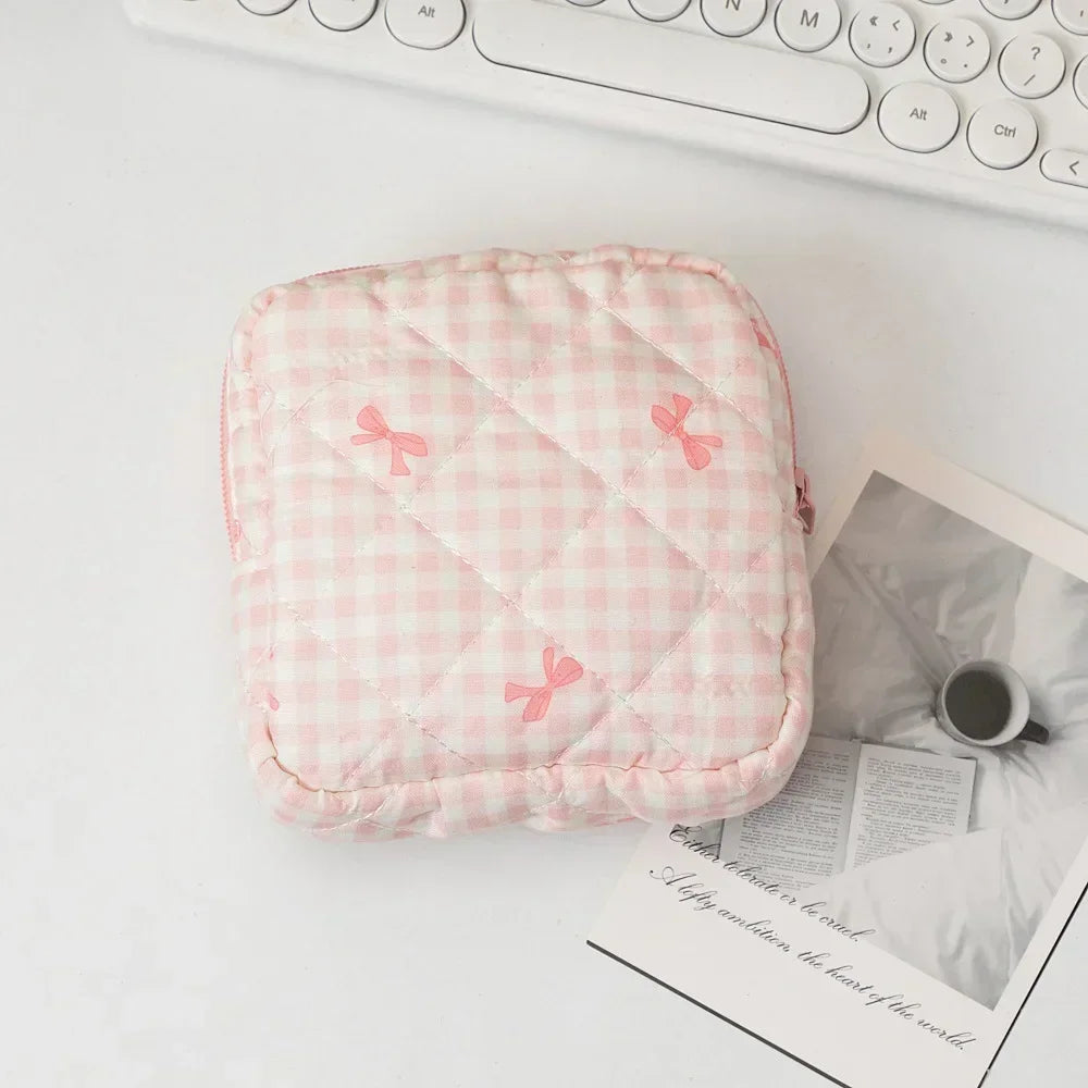 Korean Girls Heart Print Makeup Case Cute Women Zipper Square Mini Lipstick Cosmetic Bag Sanitary Napkin Storage Bags