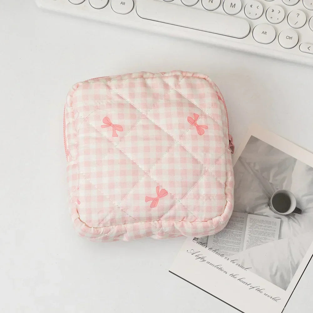 Cute Bow Women Mini Cosmetic Bag Sanitary Napkins Storage Bag Portable Tampon Holder Case Mini Makeup Lipstick Storage Bag Pouch