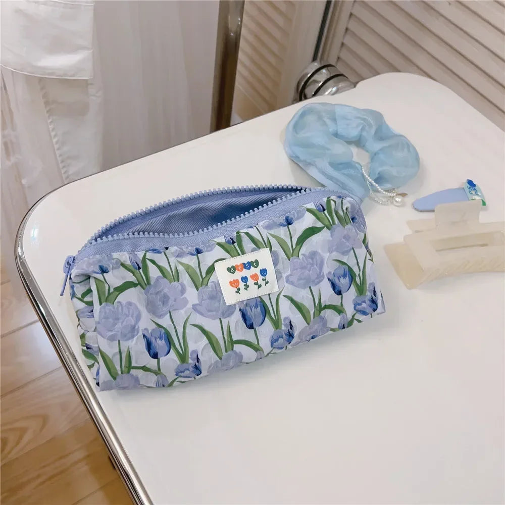 Fashion Blue Fresh Flower Make-up Bag Makeup Brush Organizer Cosmetic Storage Bag Student Large Capacity Pen Bag Pencil Pouch