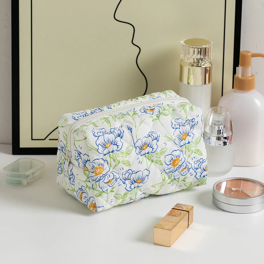 Fashion Flower Makeup Storage Bag Portable Travel Organizer Cosmetic Toiletry Pouch Cute Make Up Handbag Floral Bags