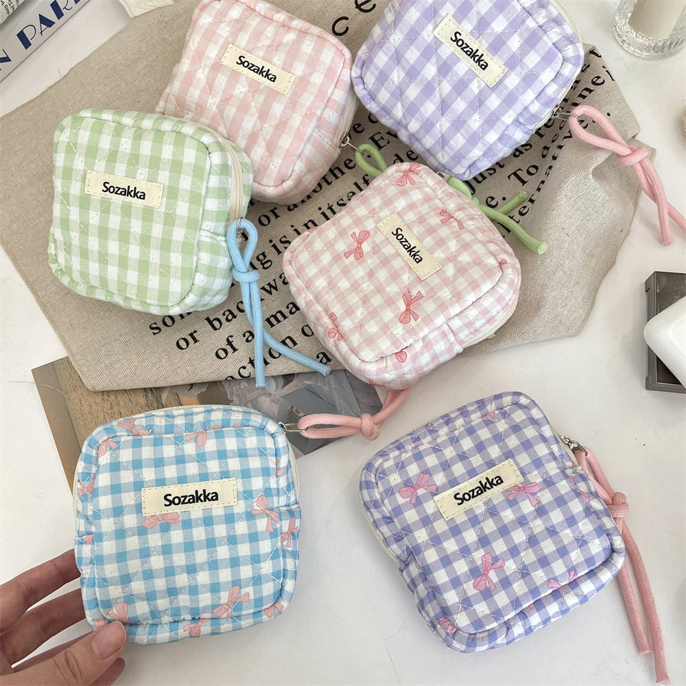 Mini Cute Plaid Square Cosmetic Bag Women Portable Earphones Lipstick Sanitary Napkins Storage Pouch Small Makeup Zipper Bags