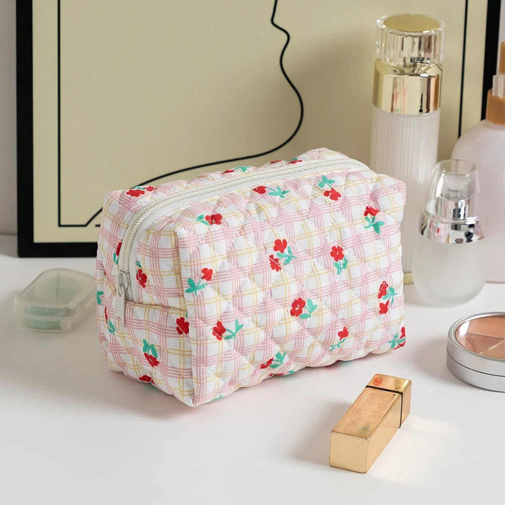 Fashion Flower Makeup Storage Bag Portable Travel Organizer Cosmetic Toiletry Pouch Cute Make Up Handbag Floral Bags