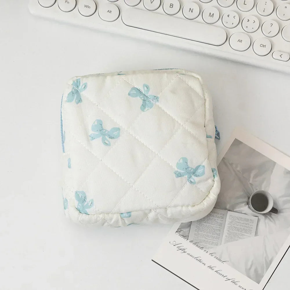 Korean Girls Heart Print Makeup Case Cute Women Zipper Square Mini Lipstick Cosmetic Bag Sanitary Napkin Storage Bags