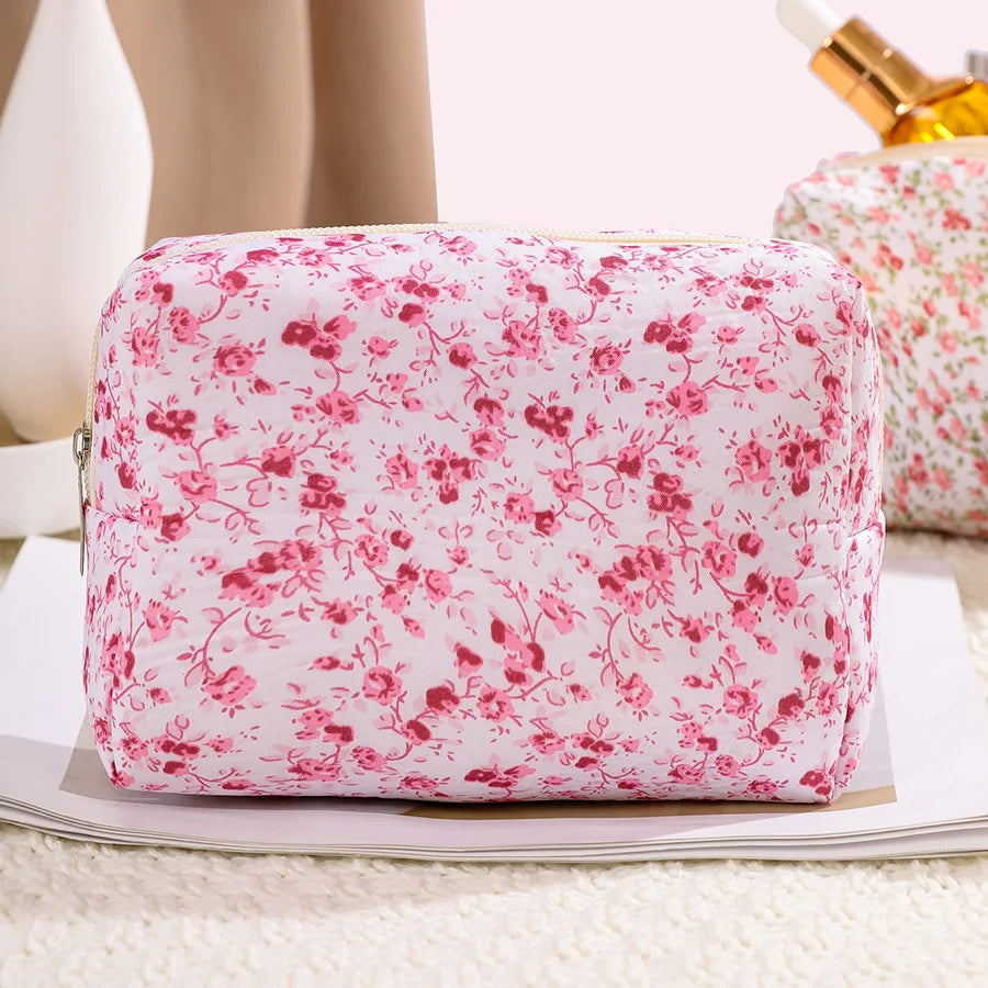 New Floral Ladies Travel Storage Bag Retro Flower Women's Cosmetic Bags Cute Girls Pencil Case Makeup Bag Handbags