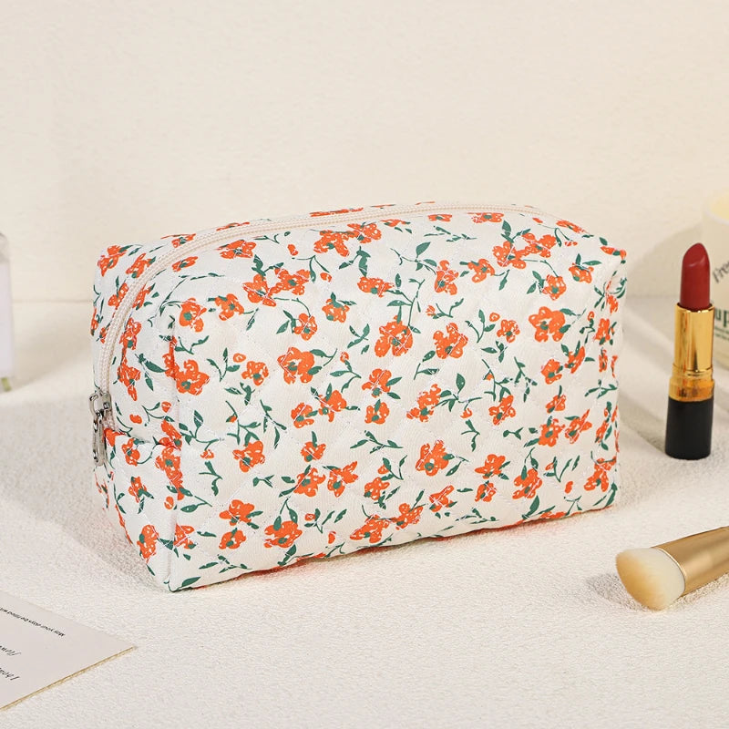 Small Fresh Floral Cosmetic Bags Pink Flower Storage Make Up Bags for Women Lady with Zipper Travel Organizer Makeup Bag Case