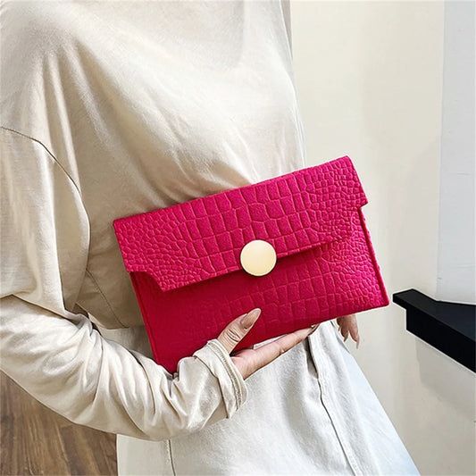 Crocodile Pattern Felt Clutch Handbag - Women's Evening Purse