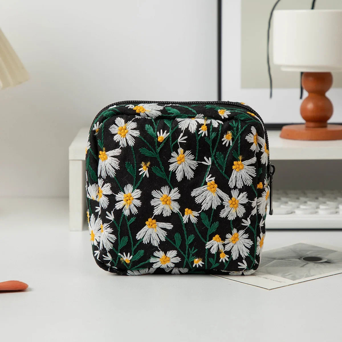 Floral Embroidery Women Cosmetic Bag Canvas Zipper Make Up Bag Travel Washing Makeup Organizer Beauty Case Storage Pouch