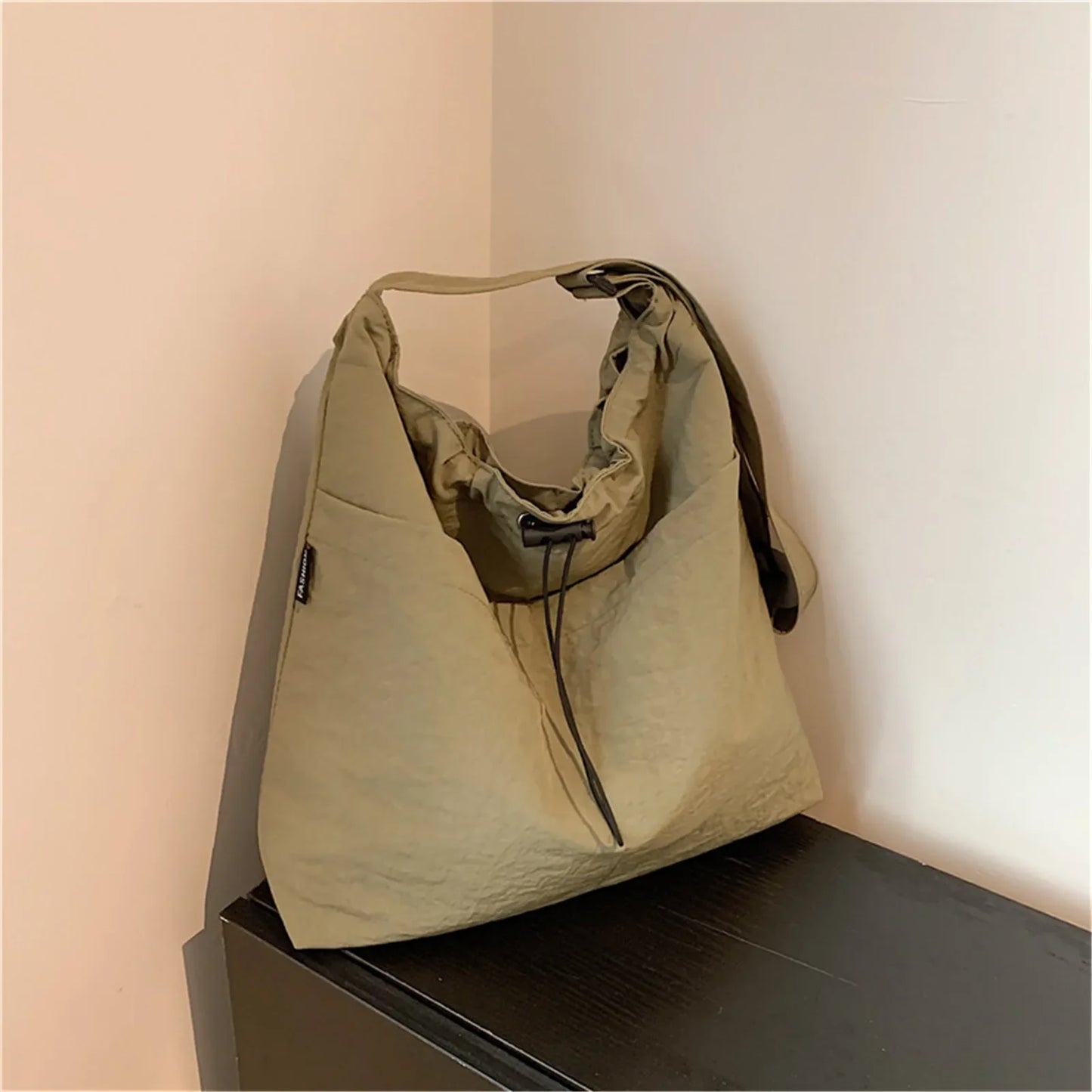 Large Capacity Women's Nylon Drawstring Bucket Crossbody Bag