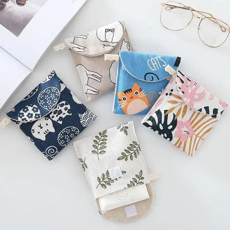 Women Cute Cartoon Mini Cosmetic Bags Lipstick Sanitary Pad Storage Bag Fashion Ladies Beauty Makeup Organizer Purses Bag Pouch