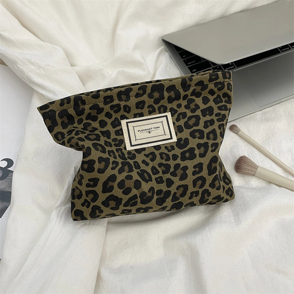 Fashion Leopard Print Makeup Bag Zipper Pouch Large Capacity Portable Toiletries Bag Cosmetic Bag for Women