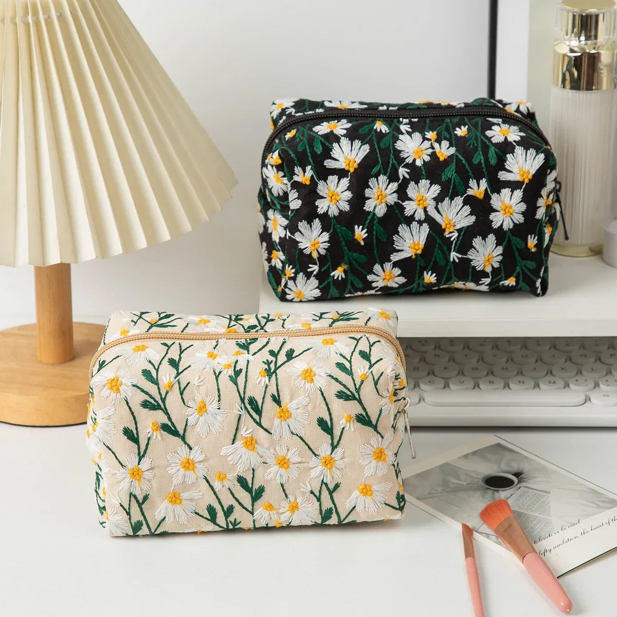 Floral Embroidery Women Cosmetic Bag Canvas Zipper Make Up Bag Travel Washing Makeup Organizer Beauty Case Storage Pouch