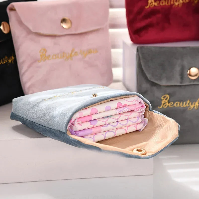 Women Velvet Soft Small Cosmetic Bag Hasp Girl Lipstick Bag Sanitary Pads Organizer Pouch Travel Makeup Bags Mini Beauty Case