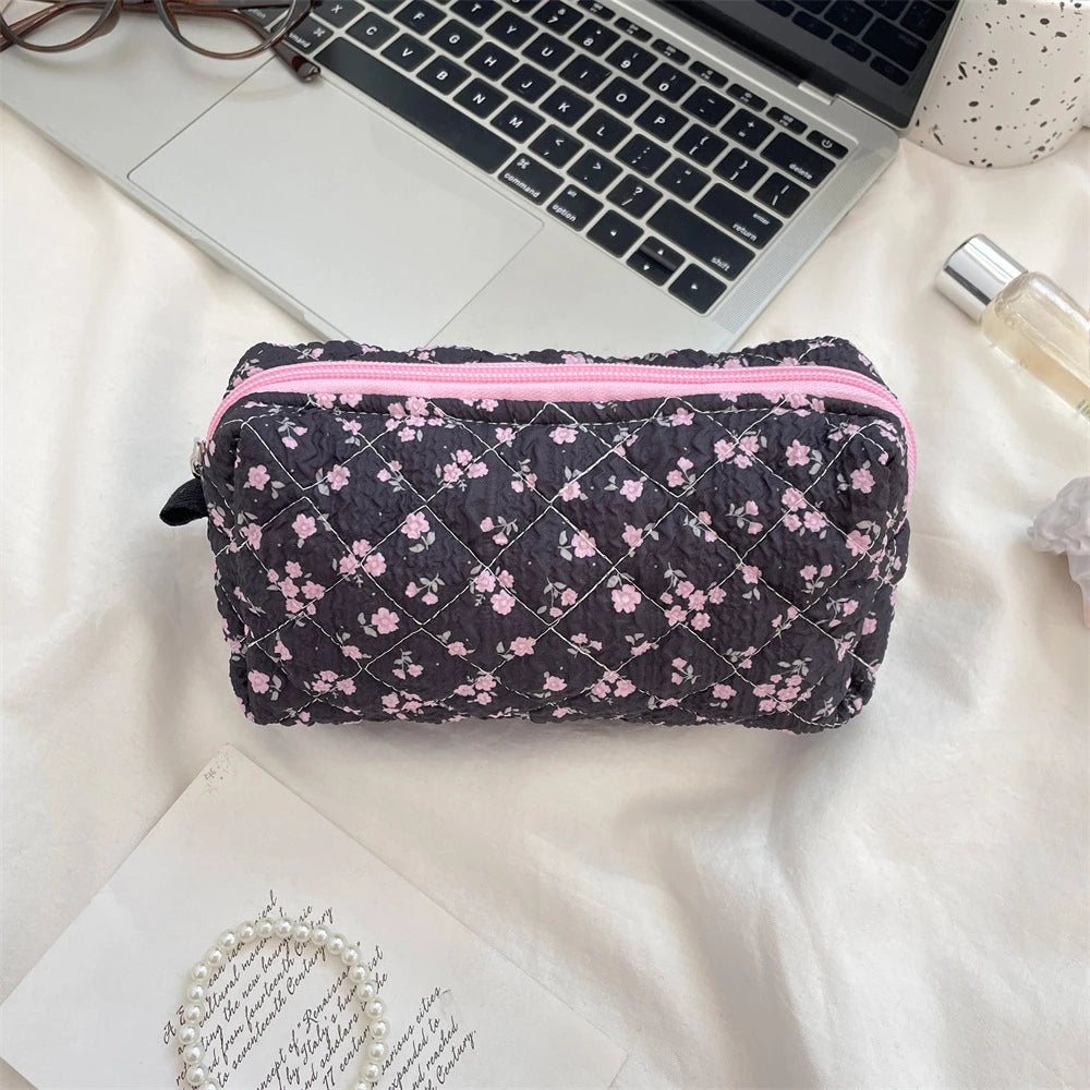 Cartoon Cosmetic Bag for Women Travel Portable Toiletry Bag Soft Cosmetics Makeup Brush Lipstick Storage Bag Organizer Pouch