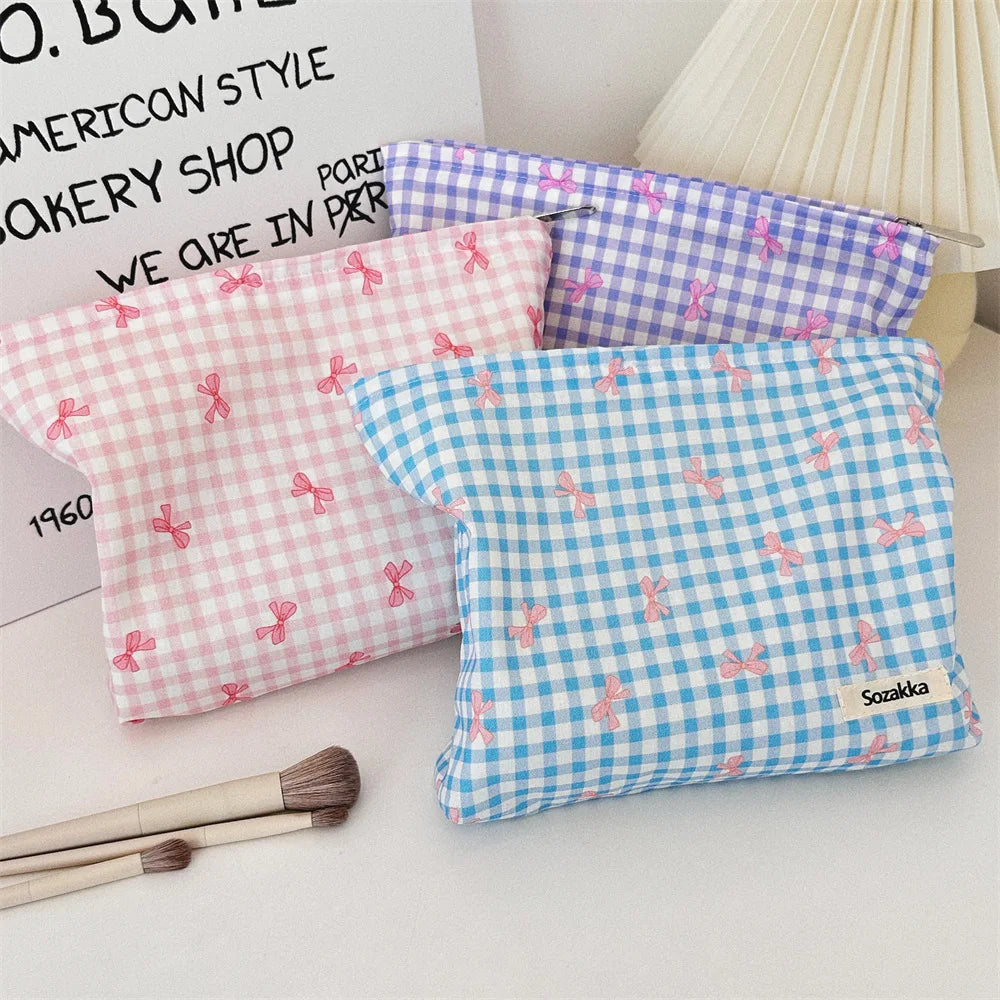 Women Makeup Pouch Plaid Bow Print Makeup Storage Bag Kawaii Makeup Bag Large Cosmetic Organizer Bag Clutch Handbag Beauty Case