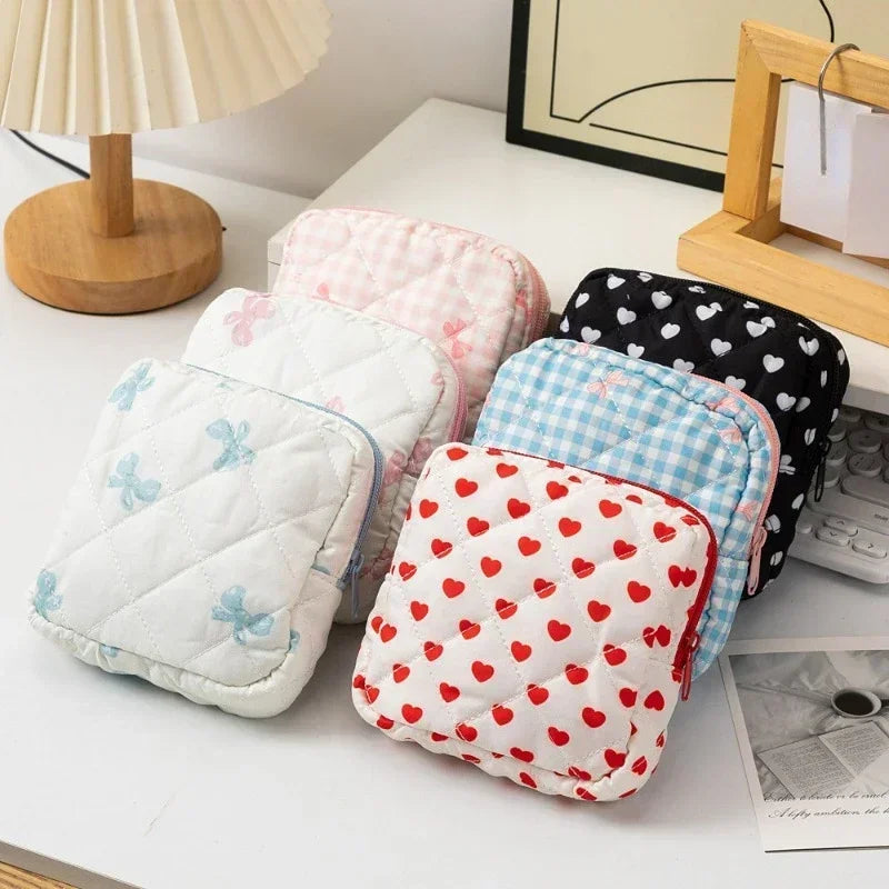 Korean Girls Heart Print Makeup Case Cute Women Zipper Square Mini Lipstick Cosmetic Bag Sanitary Napkin Storage Bags