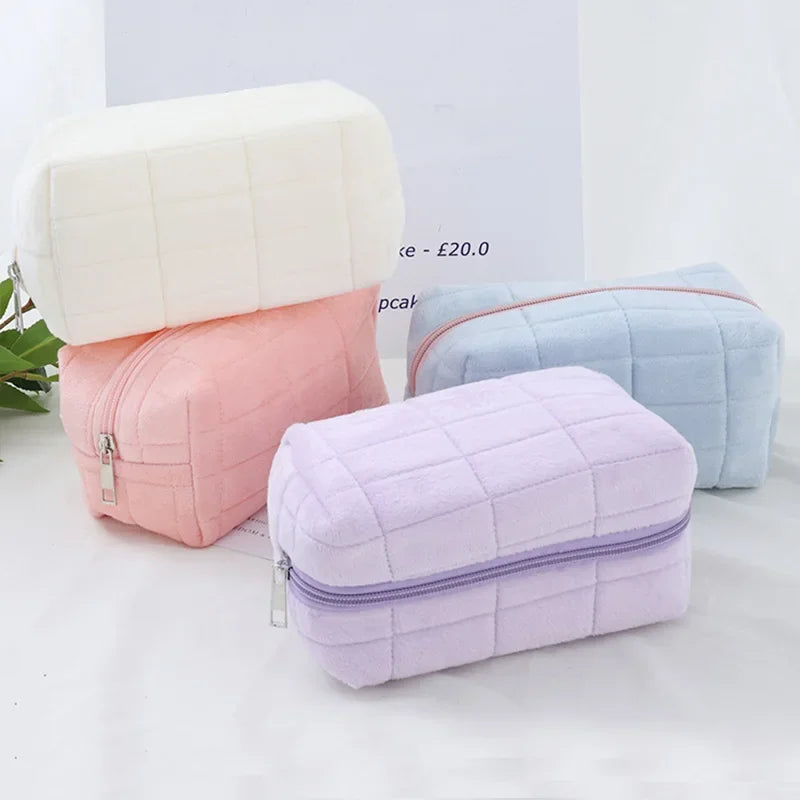 Zipper Large Solid Color Cosmetic Bag Cute Plush Makeup Bag for Women Travel Make Up Toiletry Bag Washing Pouch Plush Pen Pouch