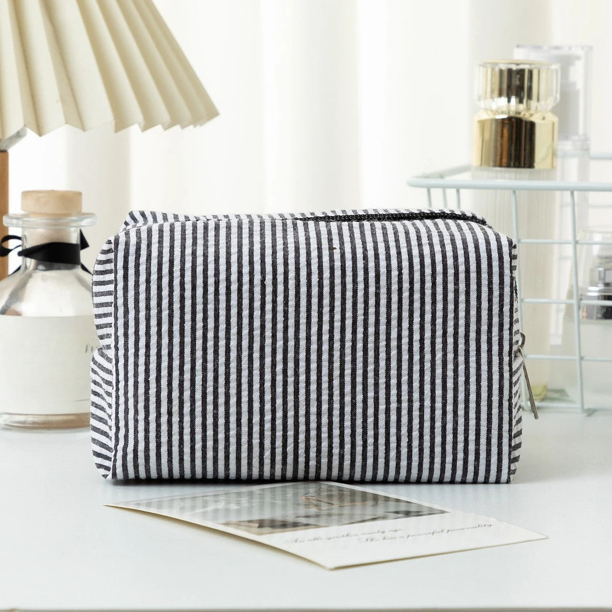 New Fashion Striped Women Cosmetic Bag Portable Zipper Makeup Travel Organizer Female Handbag Toiletry Pouch For Girls