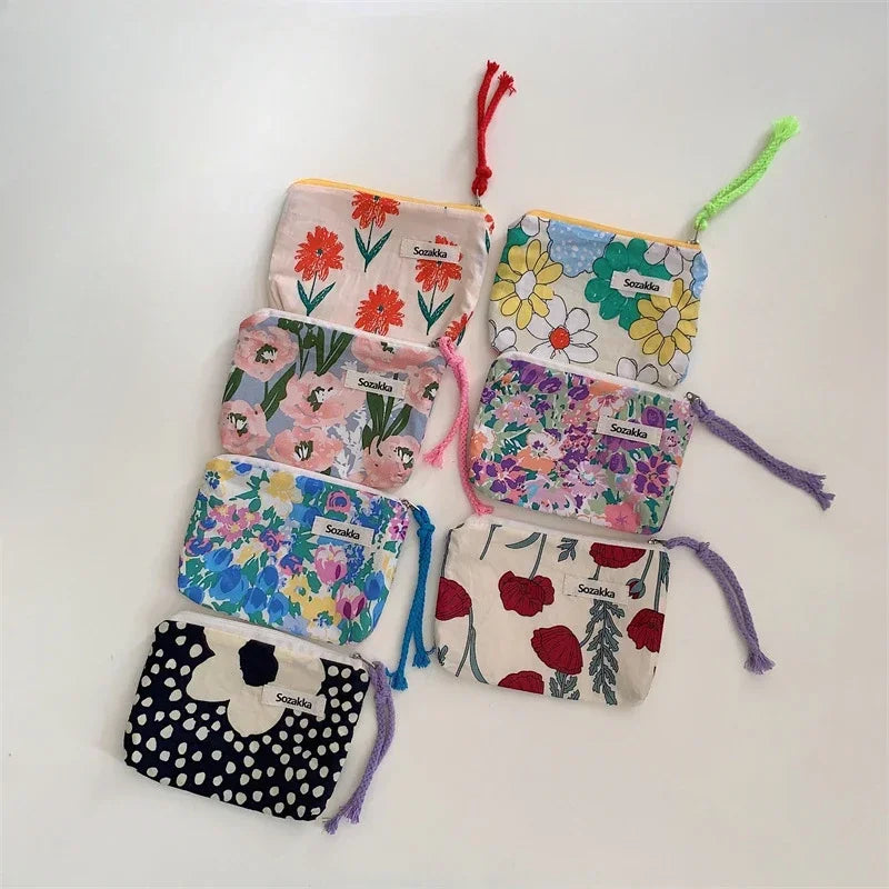 Kawaii Floral Travel Portable Coin Purse Cosmetic Lipstick Storage Bag Women Makeup Handbags Wallet Organizer Small Pouch Bags