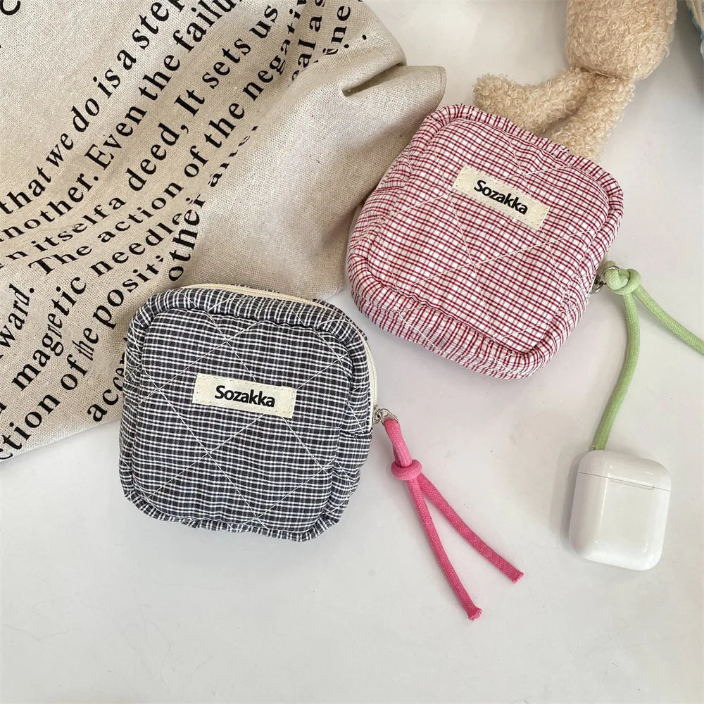 Mini Cute Plaid Square Cosmetic Bag Women Portable Earphones Lipstick Sanitary Napkins Storage Pouch Small Makeup Zipper Bags