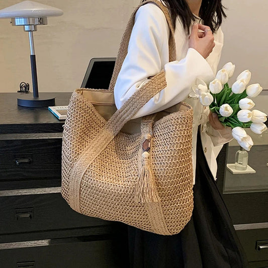 Straw Weave Tote Bag for Women Beach Handbag Bohemian Shoulder Bag with Tassel Pendant